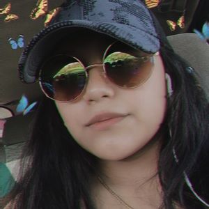 Meet your Posher, Nayeli